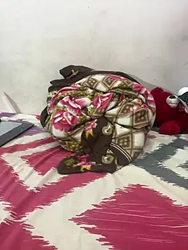 Snapshot of katrina_0143 chatting on February 2025 05:35:01 PM katrina 0143 online show from February 2025 05:35:01 PM