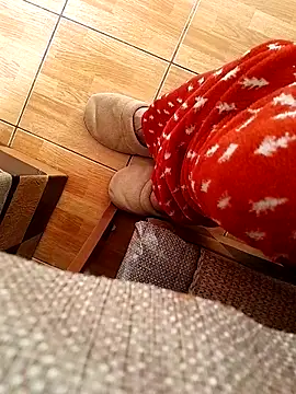 feet toes online show from March 2025 05:29:02 AM