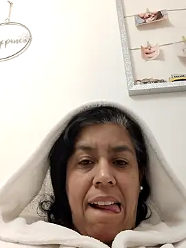 Molly newman6 online show from November 2025 06:10:02 PM