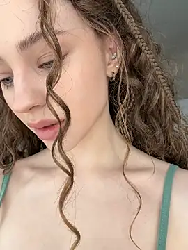 Camilla Railian online show from April 2026 08:07:02 AM