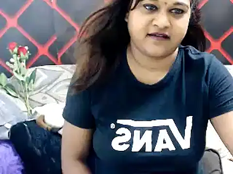 Snapshot of indian_glitter chatting on March 2025 06:20:02 PM indian glitter online show from March 2025 06:20:02 PM