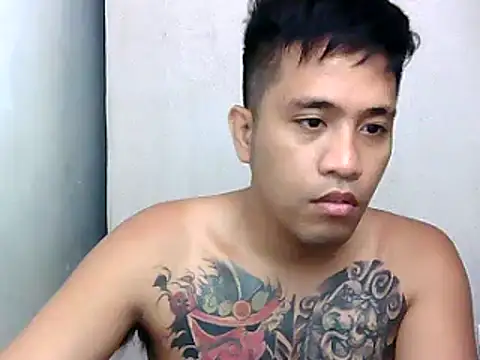 Snapshot of Thyler08 chatting on December 2024 05:20:02 AM Thyler08 online show from December 2024 05:20:02 AM