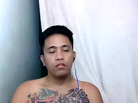 Snapshot of Thyler08 chatting on December 2024 05:20:01 AM Thyler08 online show from December 2024 05:20:01 AM