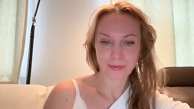 RachellAmazing online show from January 2025 01:22:01 PM