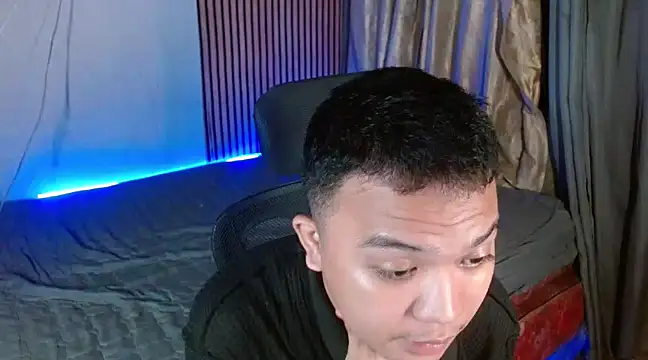 Snapshot of xsweetasian69x chatting on January 2025 04:57:02 PM xsweetasian69x online show from January 2025 04:57:02 PM