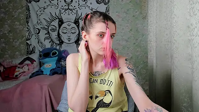 Cutie Adelia online show from March 2025 10:50:01 AM