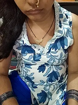 Snapshot of Diya_143 chatting on June 2026 07:39:01 PM Diya 143 online show from June 2026 07:39:01 PM