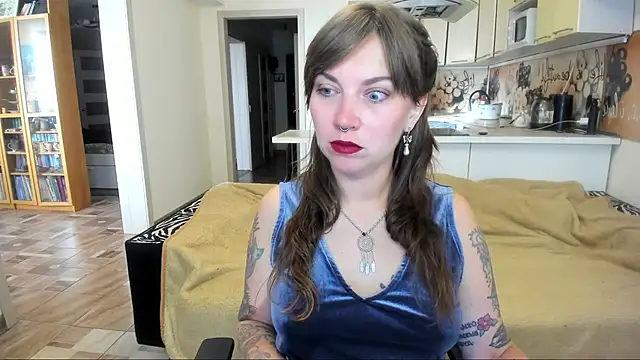 StacyTigerr online show from September 2025 05:23:02 AM