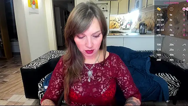 StacyTigerr online show from November 2025 03:52:02 PM