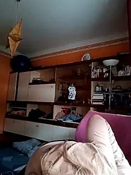 Snapshot of Dettybitch40 chatting on October 2025 08:05:02 AM Dettybitch40 online show from October 2025 08:05:02 AM