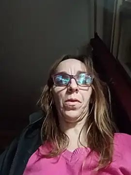 Dettybitch40 online show from February 2026 05:19:02 PM