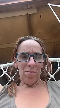 Dettybitch40 online show from June 2026 12:19:02 PM