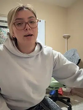 nativepumpkin95 online show from January 2025 01:11:01 AM