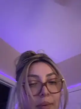 nativepumpkin95 online show from February 2025 12:30:01 AM