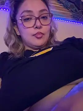 nativepumpkin95 online show from February 2025 01:57:01 AM