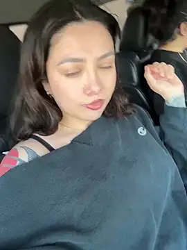 nativepumpkin95 online show from October 2025 05:44:02 PM