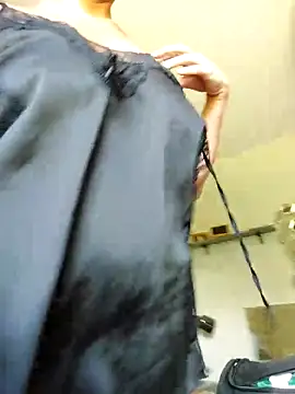 LightedWoman online show from September 2025 05:09:02 AM