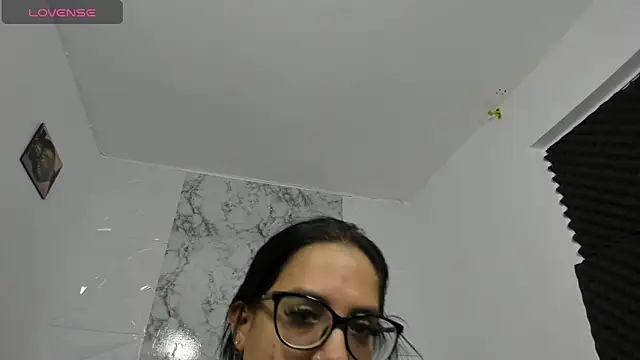 Snapshot of emilyconer chatting on November 2025 12:13:02 AM emilyconer online show from November 2025 12:13:02 AM