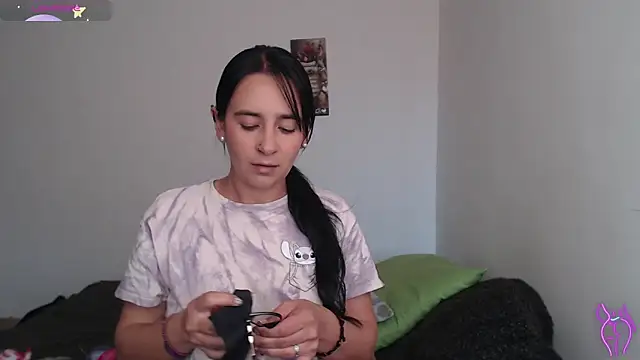 Snapshot of party2col chatting on February 2026 06:26:02 PM party2col online show from February 2026 06:26:02 PM