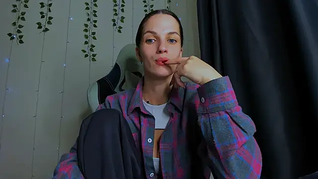 KarlaSim online show from November 2025 08:55:01 PM