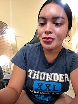 HotstuffCherrySummer online show from November 2025 09:08:02 AM