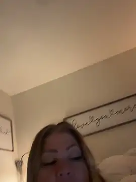 JESS LOVES online show from February 2026 05:33:02 AM