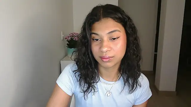 dark enchantress  online show from December 2024 12:31:02 AM