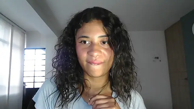 dark enchantress  online show from October 2025 10:09:02 PM