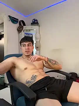 strongboy  online show from May 2026 05:53:01 PM