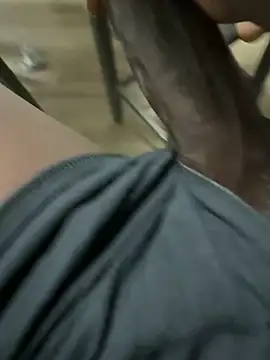 Snapshot of little0245 chatting on February 2025 10:19:02 PM little0245 online show from February 2025 10:19:02 PM