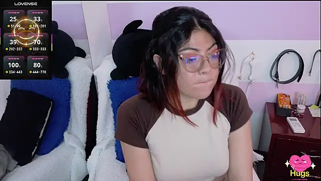 Catwhite  online show from October 2025 07:11:01 PM