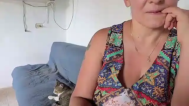 maya hottt online show from July 2026 08:33:01 PM