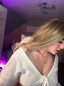 Snapshot of Sam_Thompsoon_ chatting on November 2025 03:18:02 AM Sam Thompsoon online show from November 2025 03:18:02 AM