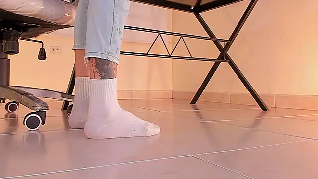 ArchieCollins online show from November 2025 09:39:01 PM