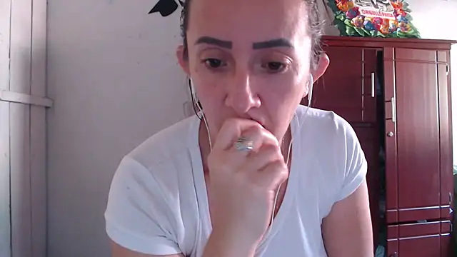 DeepAnal07 online show from October 2025 09:48:01 PM