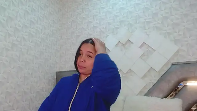 EmilyQueen3x online show from September 2025 02:09:02 PM