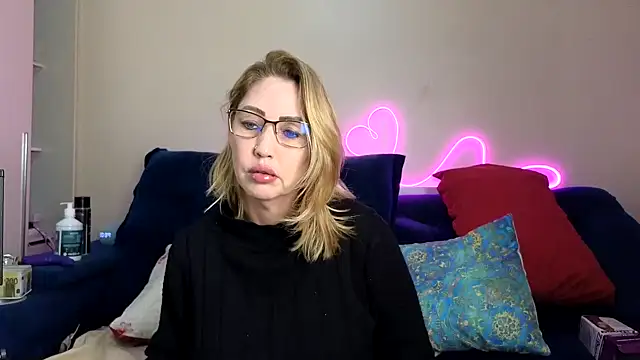 RAIRAsexy online show from July 2026 11:43:01 PM