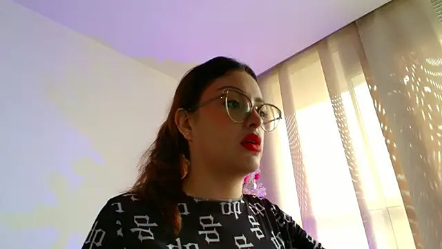 Pleasure Vibes23 online show from November 2025 01:18:02 PM