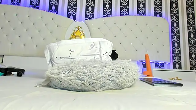 Aidasina online show from February 2025 02:26:01 AM