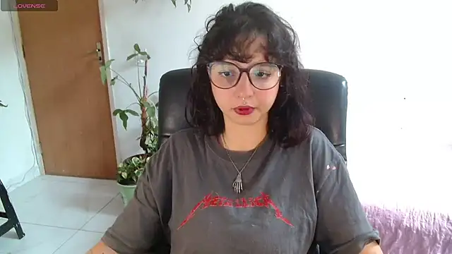 myamillor online show from October 2025 01:01:02 PM