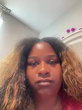 Snapshot of BigFineSelena chatting on July 2026 05:52:01 PM BigFineSelena online show from July 2026 05:52:01 PM