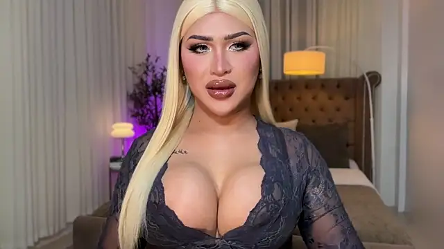 Your Majesty Tyra online show from October 2025 04:02:01 AM