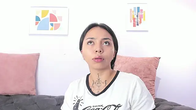 miss soffi  online show from January 2025 12:10:01 PM