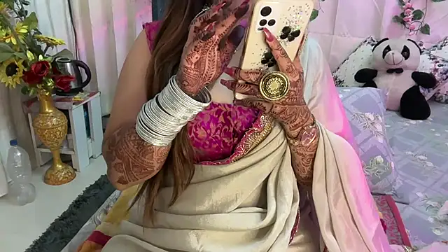 Snapshot of mahimagicdoll_DESI chatting on October 2025 10:08:01 PM mahimagicdoll DESI online show from October 2025 10:08:01 PM