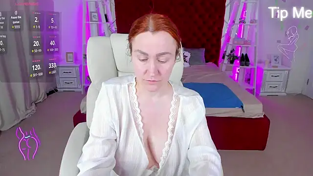Kamilla Hot online show from July 2026 05:20:01 PM