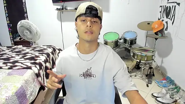 Zack falcon online show from November 2025 02:53:02 AM