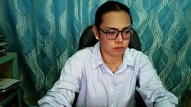 Your PrettyGirlxxx online show from September 2025 11:59:01 PM