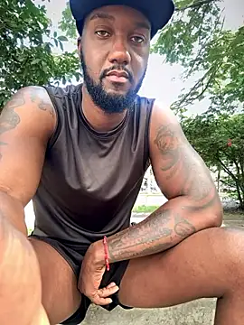 blackdrey18 online show from December 2025 02:44:01 PM