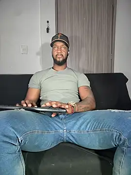 blackdrey18 online show from January 2026 02:41:01 PM