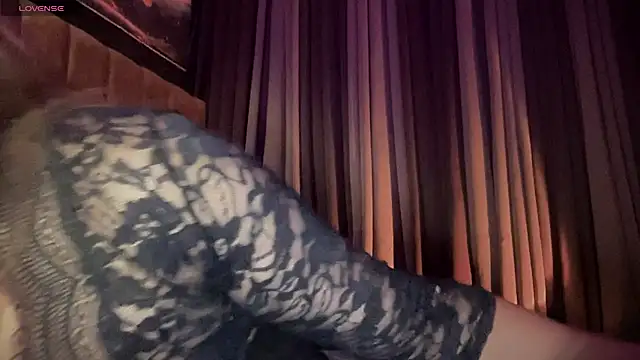 Lo la 69 online show from November 2025 03:37:02 AM